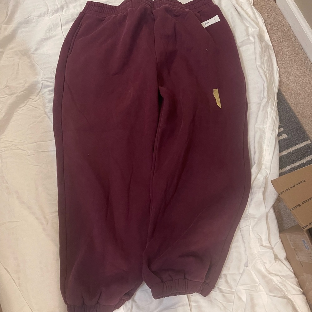 Men's Burgundy Fleece Joggers - Comfrt